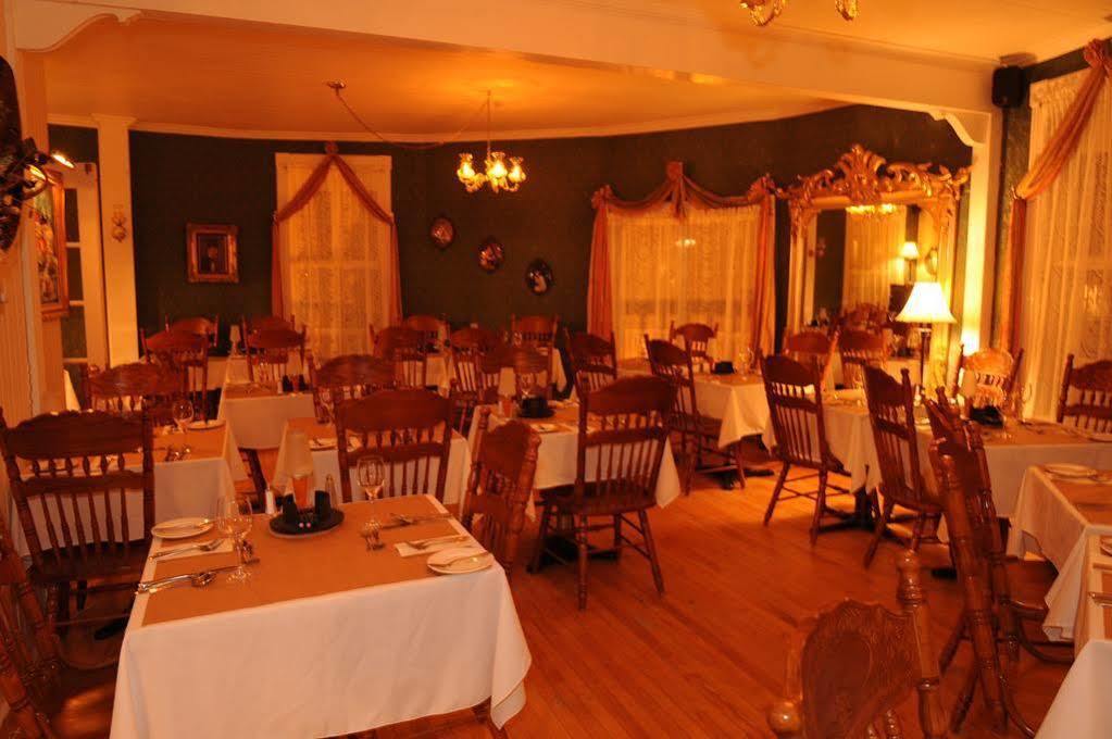 Auberge de La Tour du Lac Sainte-Agathe-des-Monts Exterior foto